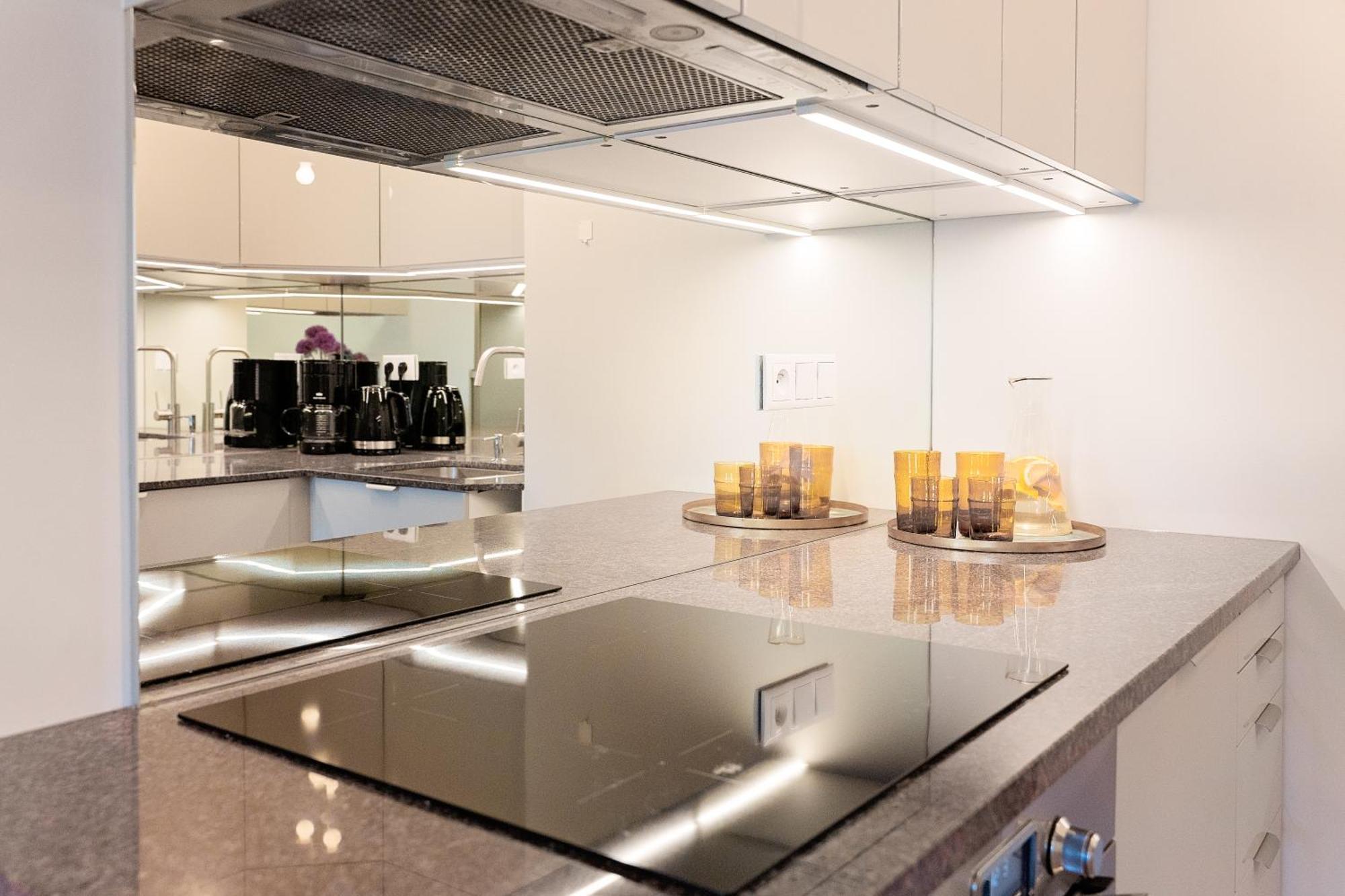 Mennica Residence - Grzybowska 43A Warsaw Luaran gambar