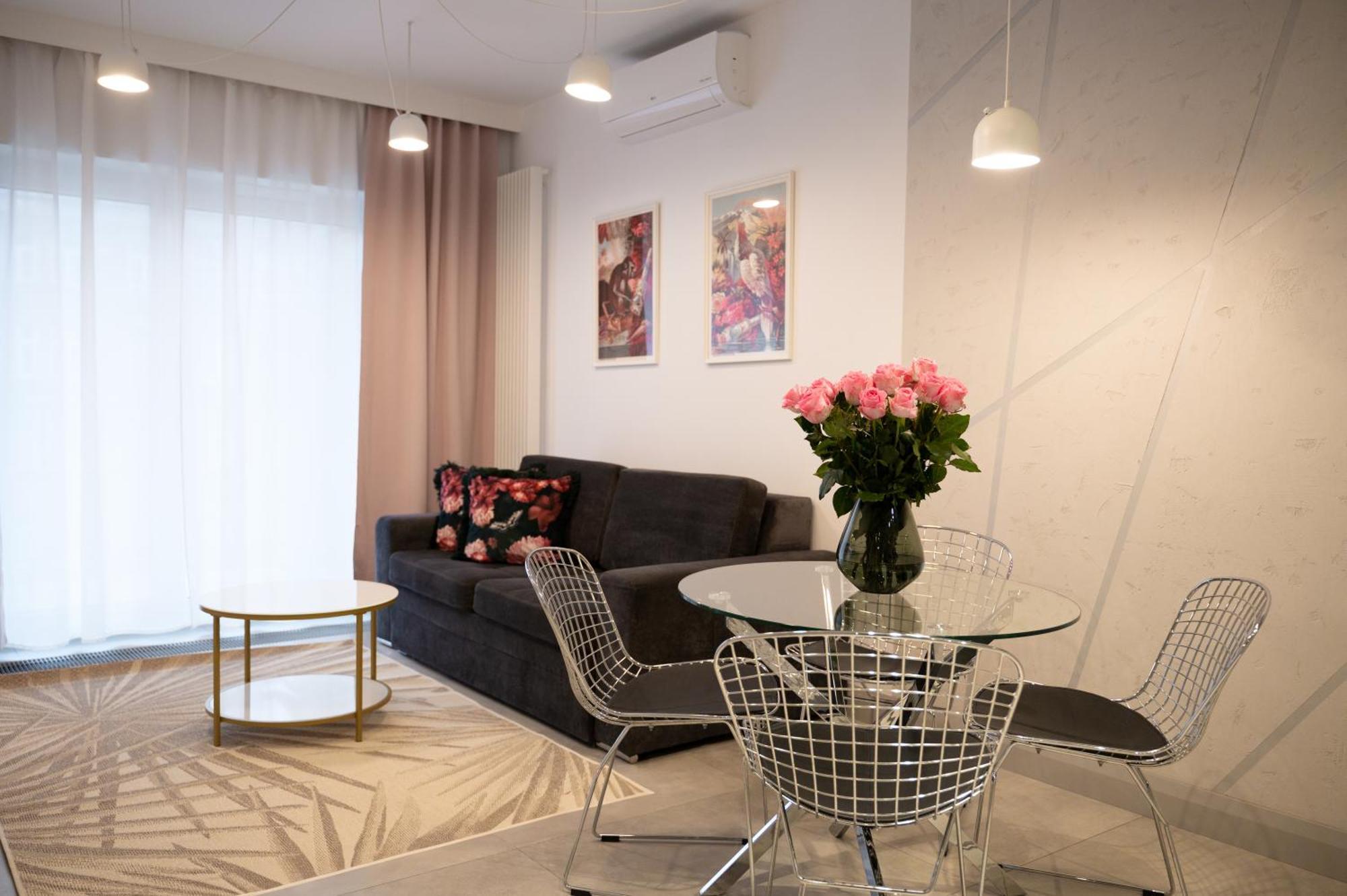 Mennica Residence - Grzybowska 43A Warsaw Luaran gambar